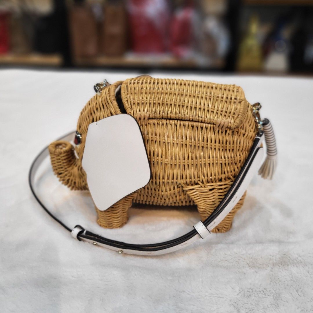 Elephant shop wicker bag