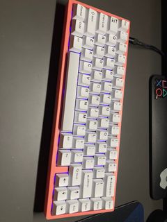 （分類：）位於 。 由 yolol0l 提交（商品編號 1200341278，圖片 1）。簡介： 。