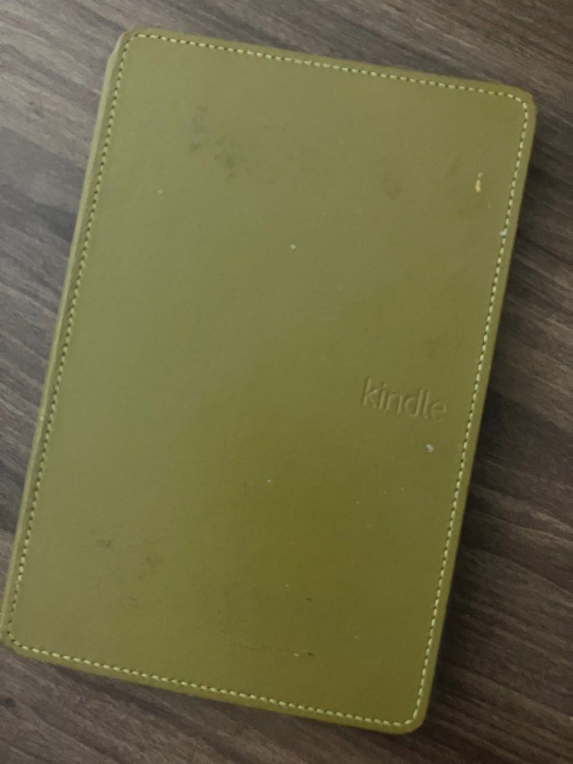 Kindle with Backlight, Mobile Phones & Gadgets, EReaders on Carousell