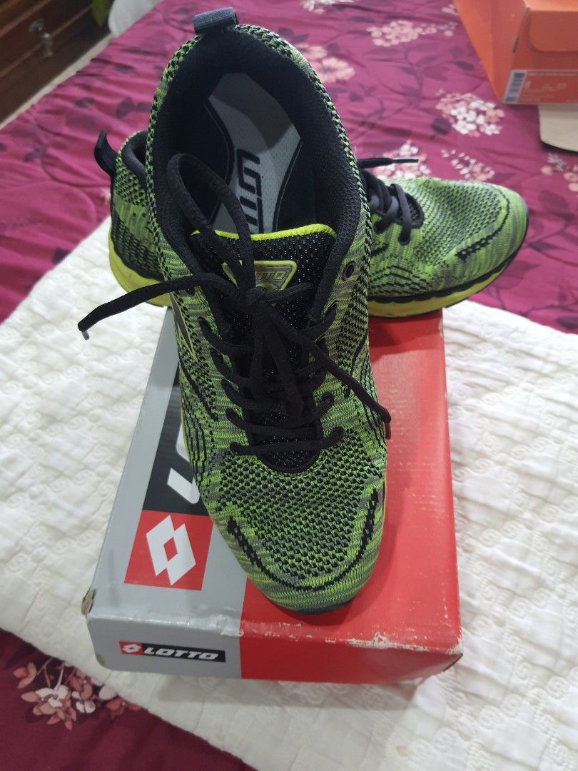 Lotto sport shoes Men s Fashion Footwear Sneakers on Carousell