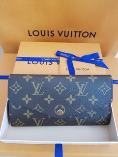 Louis Vuitton Sarah Wallet