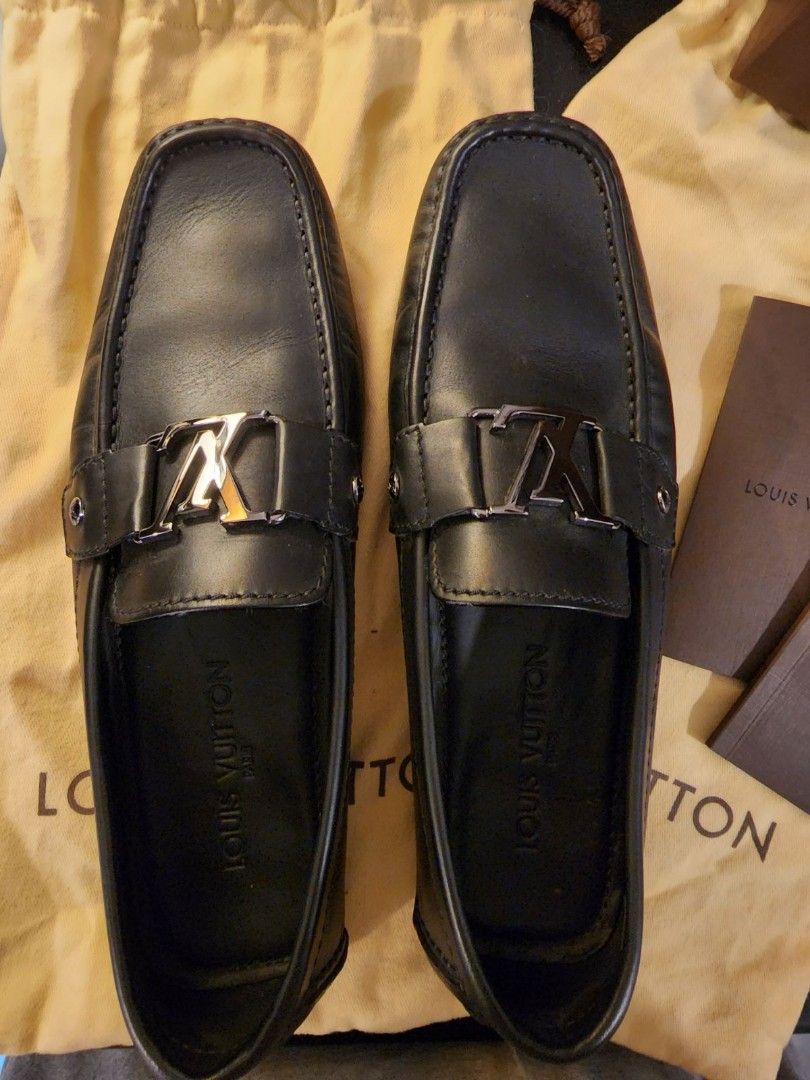 XMAS25 Louis Vuitton (LV) Shoes, Men's Fashion, Footwear, Casual shoes on  Carousell