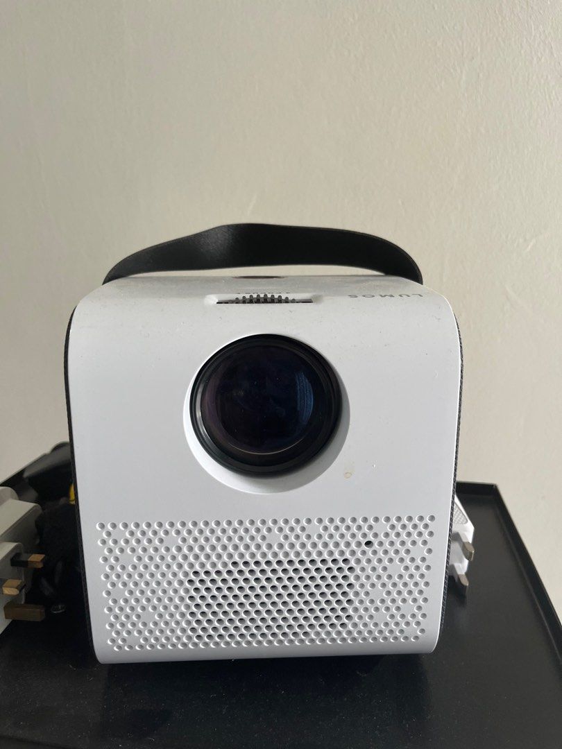 Lumos Smart Projector (Buildin Netflix) & Stand, TV & Home Appliances