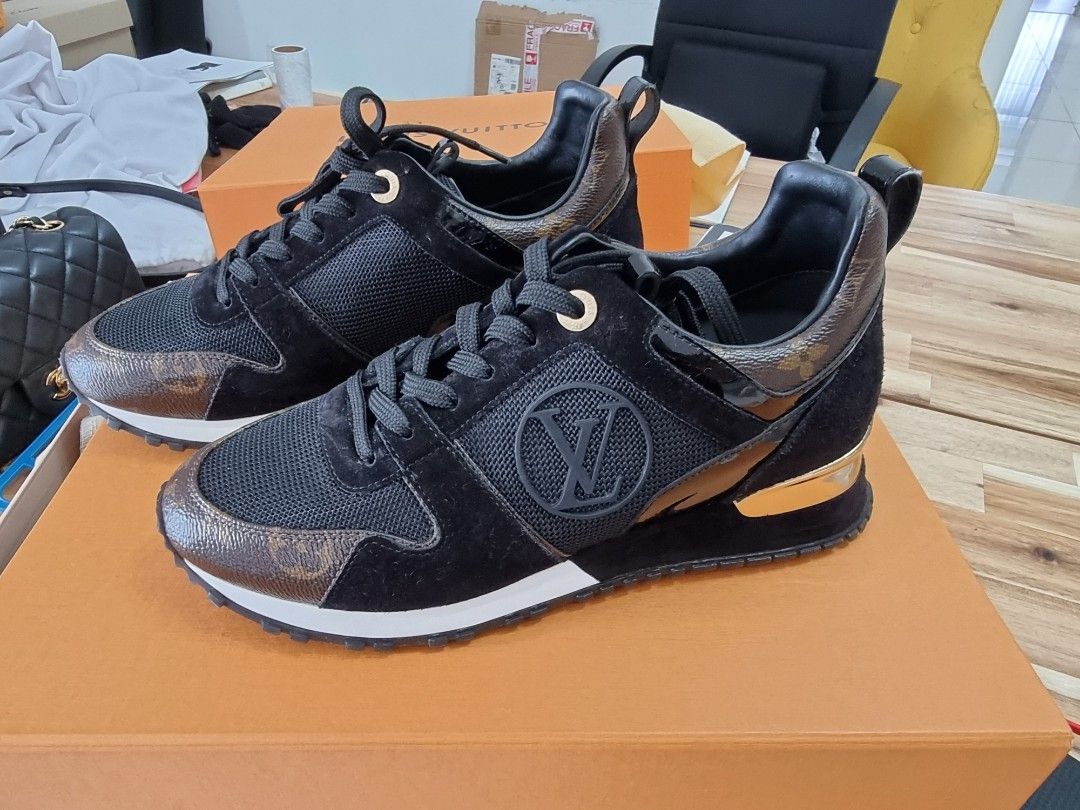 Run away sneaker outlet price