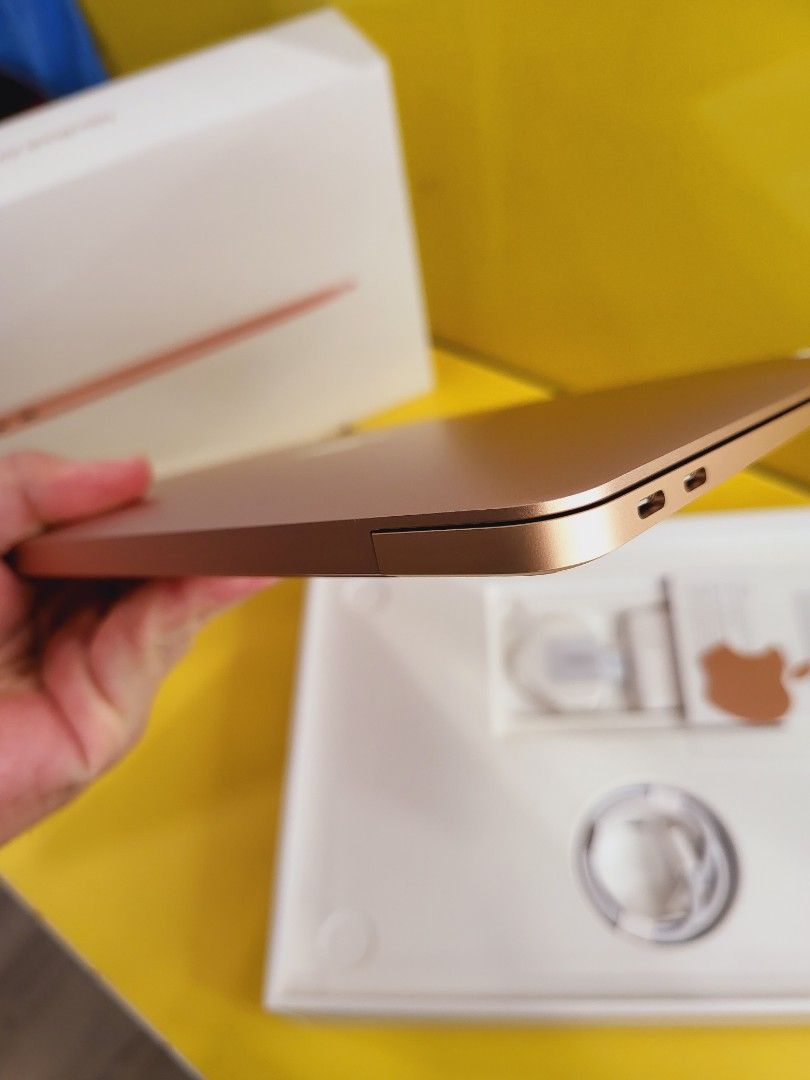MacBook Air 13 inch M1 9706, Computers & Tech, Laptops & Notebooks on