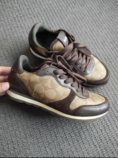 MINT CONDITION! COACH Running Shoes FG 1889