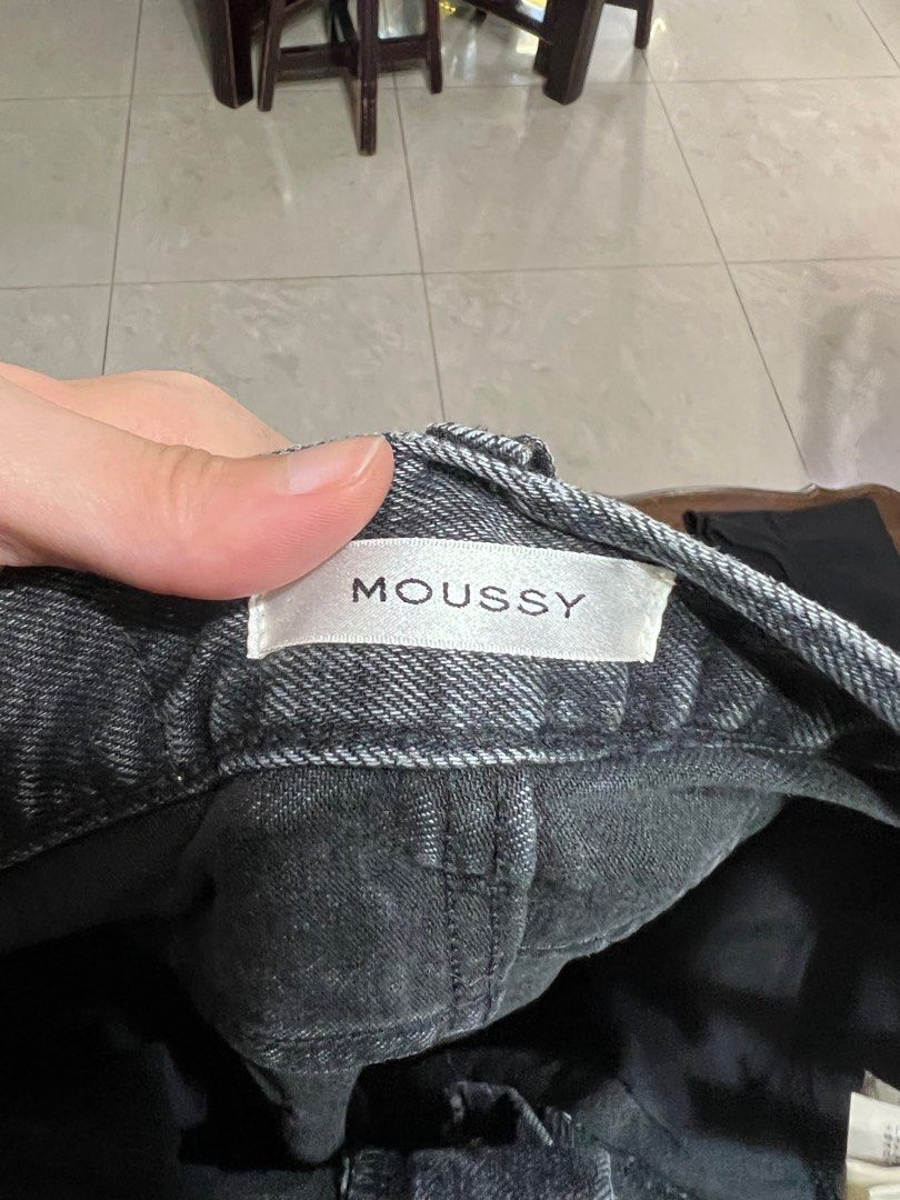Moussy MVS flare 日本製喇叭褲25腰, 她的時尚, 褲＆裙, 牛仔褲、緊身