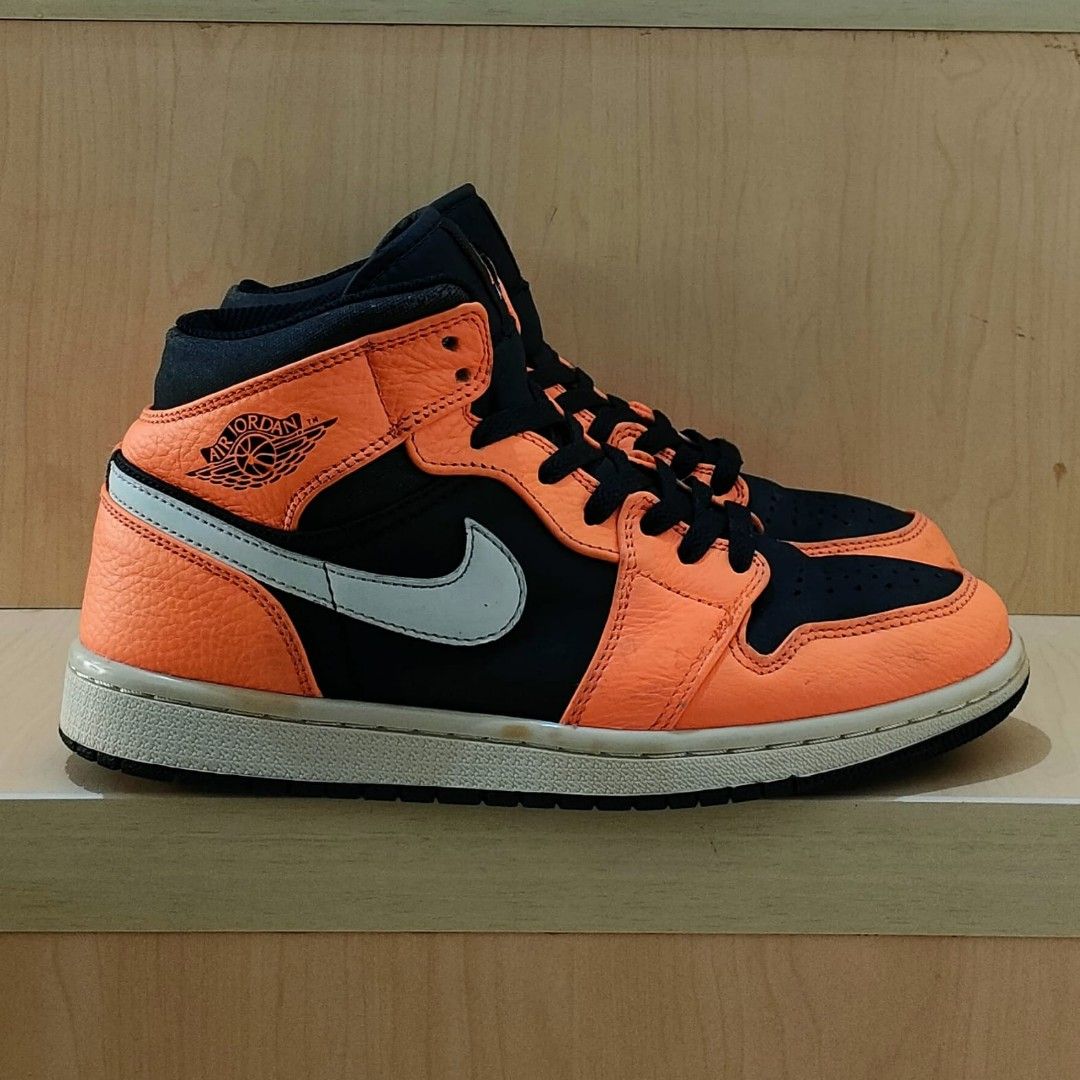 orange black retro 1