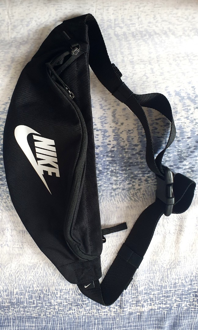 Nike chest bag, Men's Fashion, Bags, Belt bags, Clutches and Pouches on ...