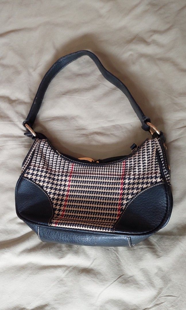 Original Chaps London Shoulder Bag Luxury Bags Wallets on Carousell