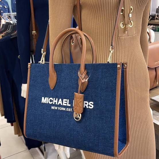 💯ORIGINAL MICHAEL KORS MIRELLA MEDIUM DENIM COLLECTION (Category: Luxury Bags & Wallets) located in Quezon City. Submitted by ashongsstore (Listing ID 1200263398, Image 2). Description: 〽️MICHAEL K0RS〽️ 🇵🇭ONHAND🇵🇭 DENIM COLLECTION ‼️Please look at our pictures as that is exactly what you are purchasing‼️ 💯GUARANTEED ORIGINAL AND AUTHENTIC or TRIPLE YOUR MONEY BACK! Not REPLICA, OEM, TOP GRADE QUALITY, AUTHENTIC QUALITY or Any other Terms to