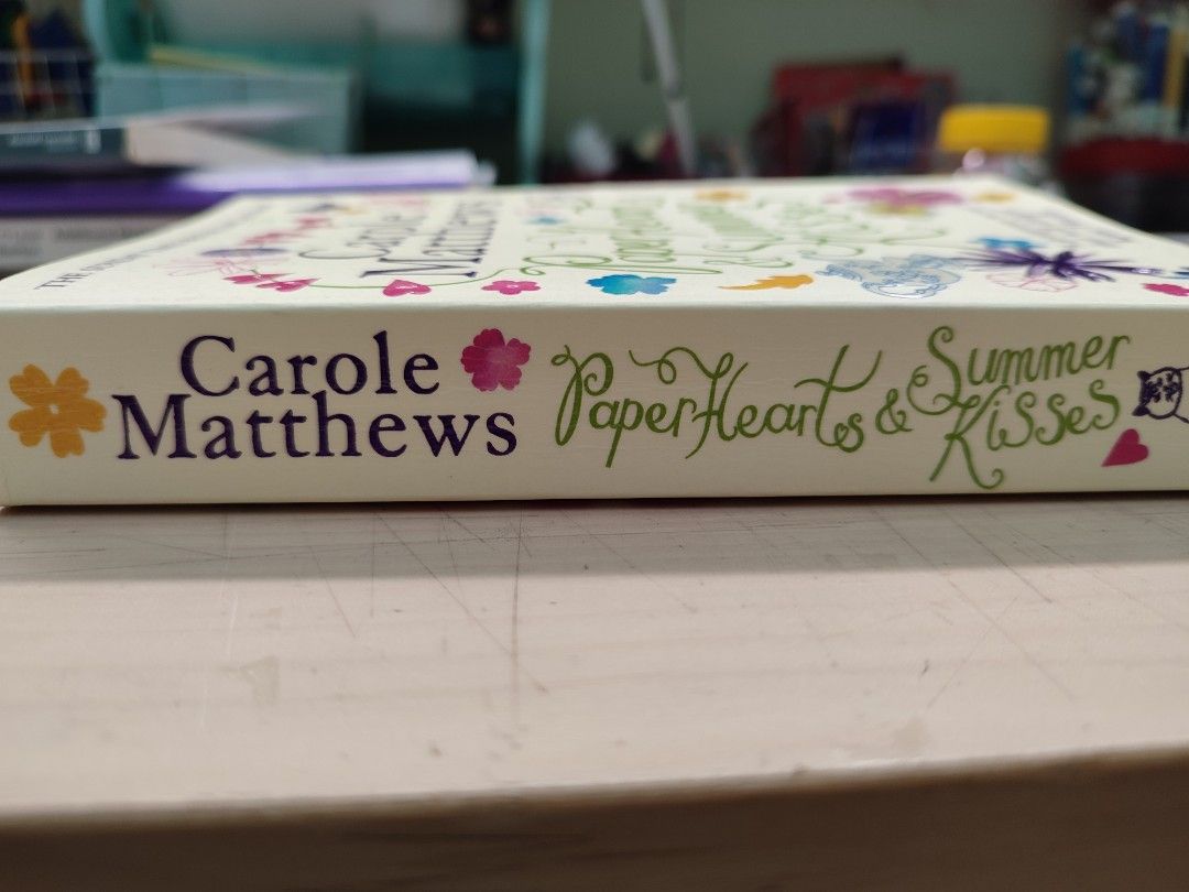 Paper Hearts & Summer Kisses - Carole Matthews, Hobbies & Toys, Books ...