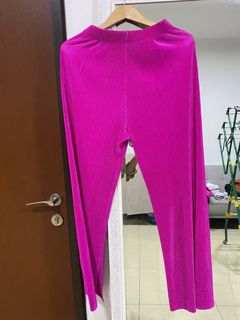 (Category: ) located in . Submitted by alyawhd (Listing ID 1200365541, Image 1). Description: .