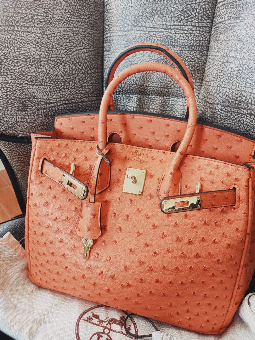 Preloved hermes berkin (Category: Luxury Bags & Wallets) located in Cebu City. Submitted by day.98 (Listing ID 1200258861, Image 2). Description: from japan surplus ostrich skin leather 30 cm coded/ riri ziper with dust bag no flaws.