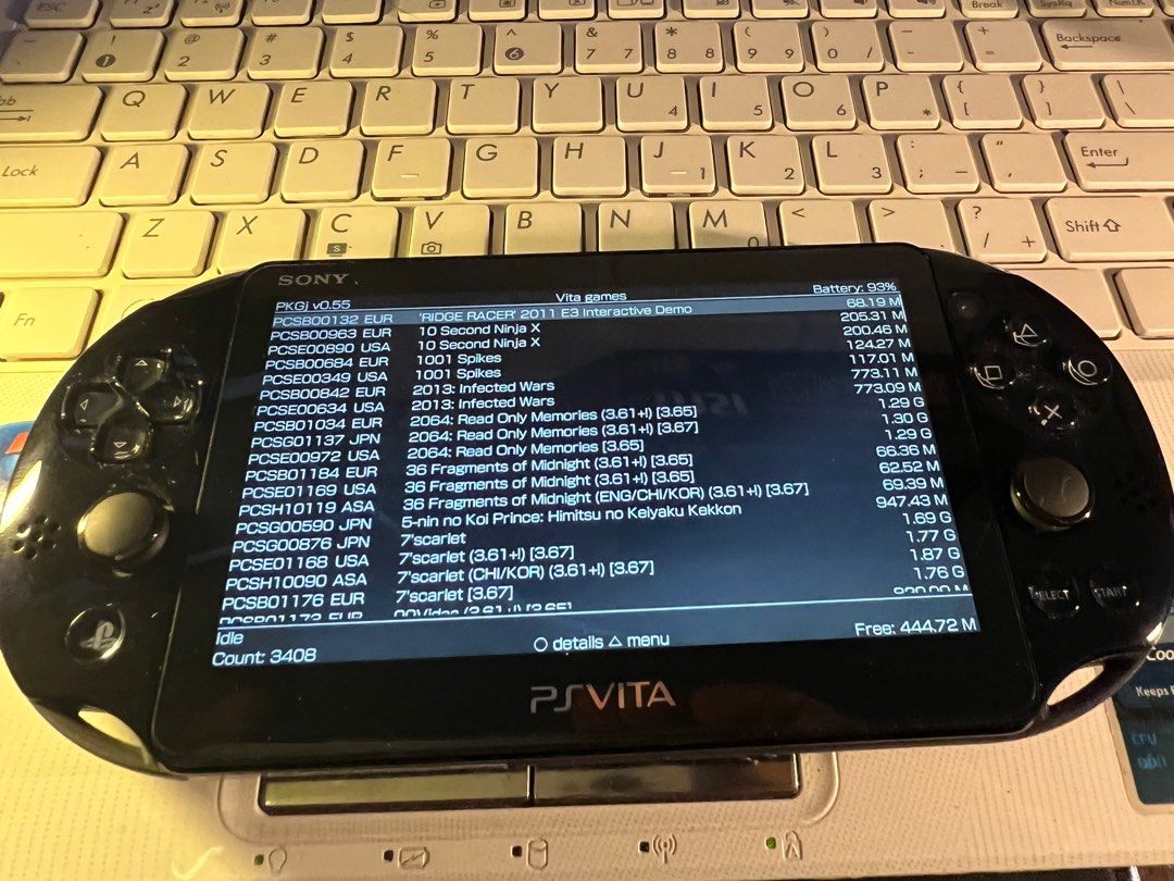 PS Vita Model 2000 can play PSP PS1 games