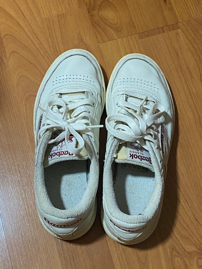 Maroon 2024 reebok classics