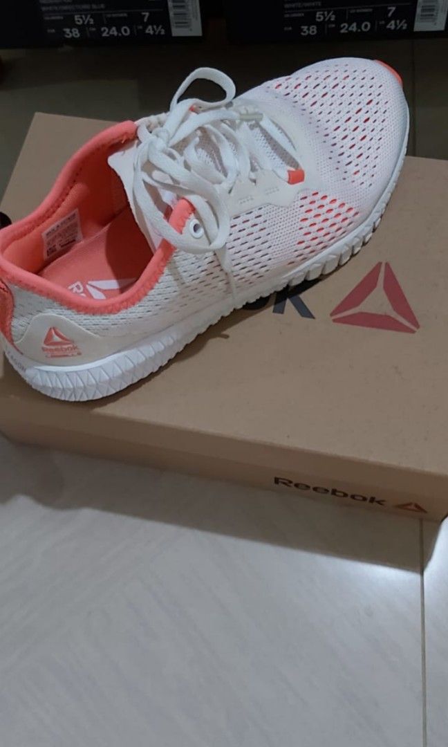 Reebok flexagon white online