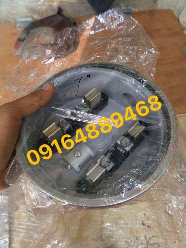 Round meter base, Commercial & Industrial, Construction Tools ...