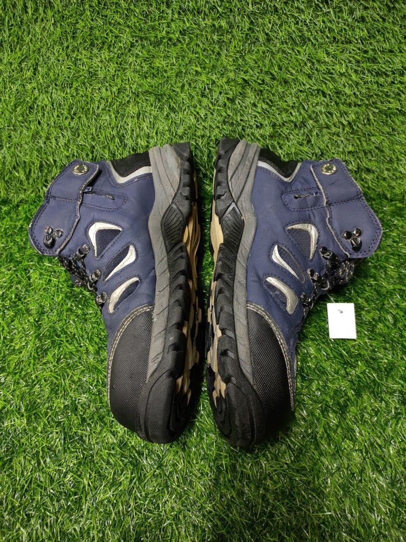 SAFETY SHOE VIKING 7UK Men s Fashion Footwear Boots on Carousell