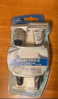 Schick QUATTRO 4 TITANIUM 剃鬚刀64228977720321110