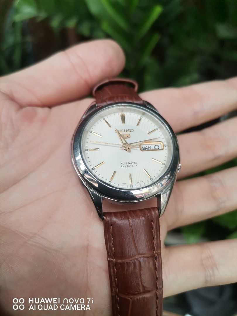 Seiko 5 automatic watch in genuine leather, Men's Fashion, Watches &  Accessories, Watches on Carousell