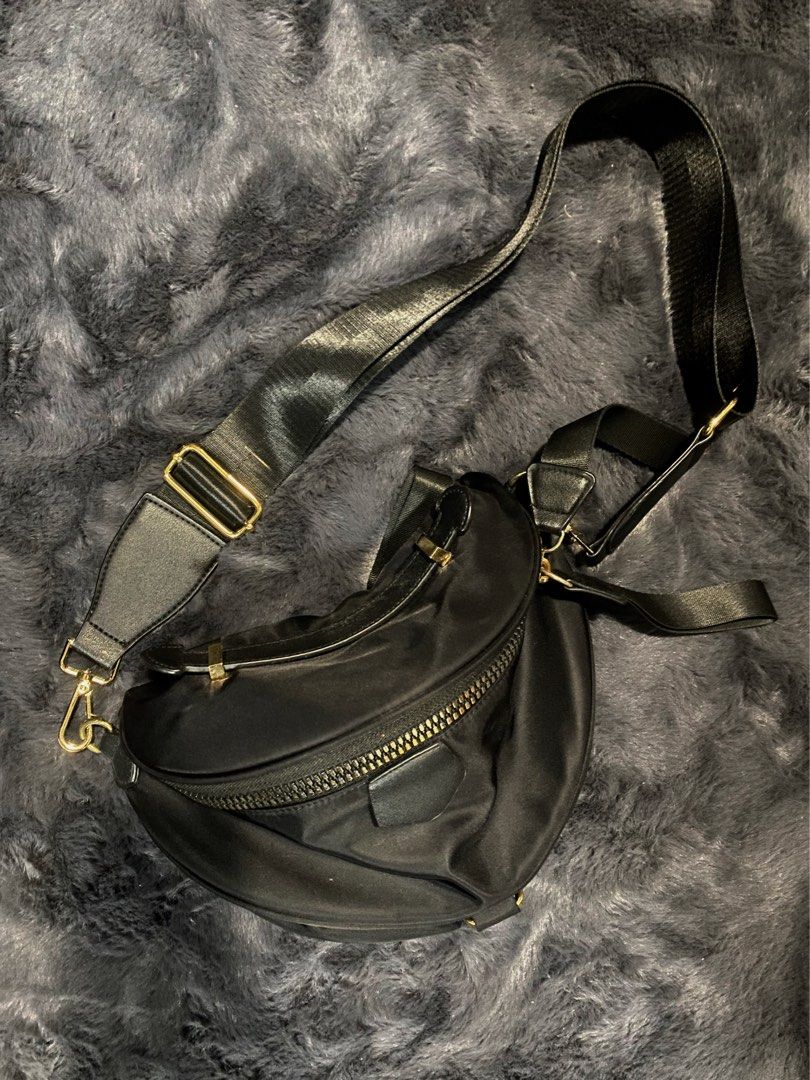 Shoulder pouch unisex bag, Women's Fashion, Bags & Wallets, Purses