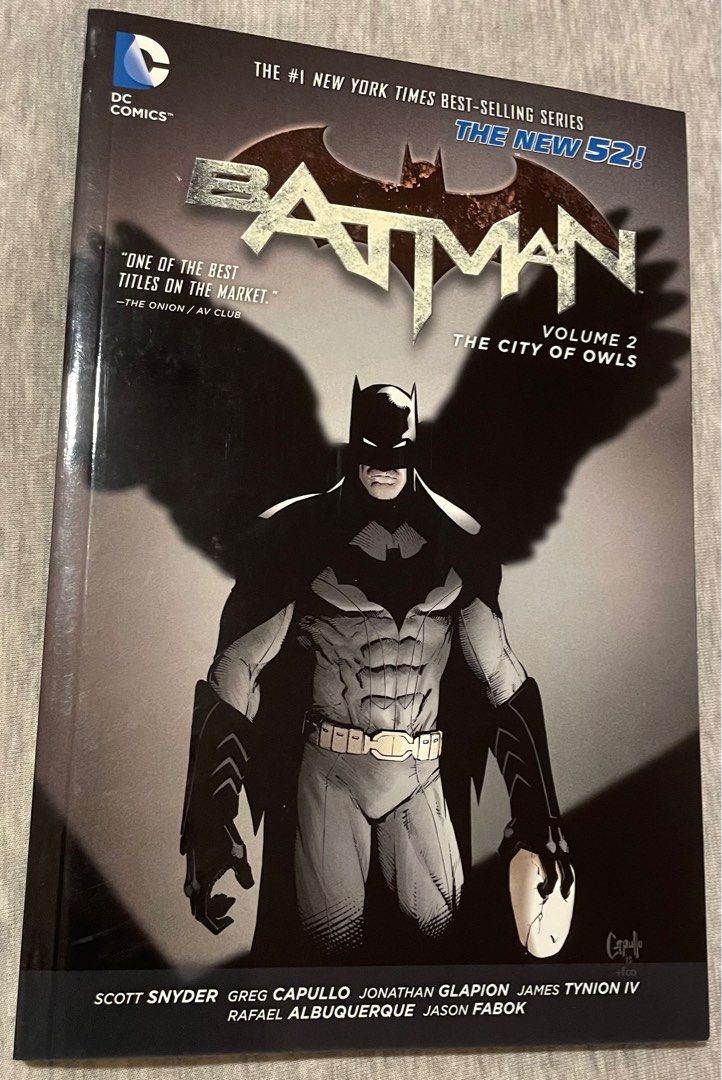 Signed) Batman 52: Vol 1 and Vol 2 The Court of Owls, Hobbies & Toys, Books  & Magazines, Comics & Manga on Carousell