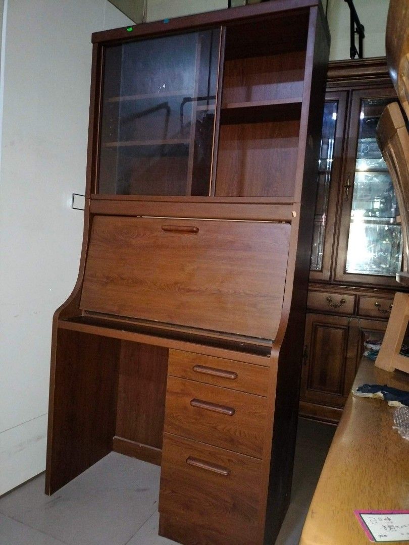 study table japan surplus (Category: Tables & Sets) located in Manila. Submitted by Hezcki (Listing ID 1200372017, Image 1). Description: .