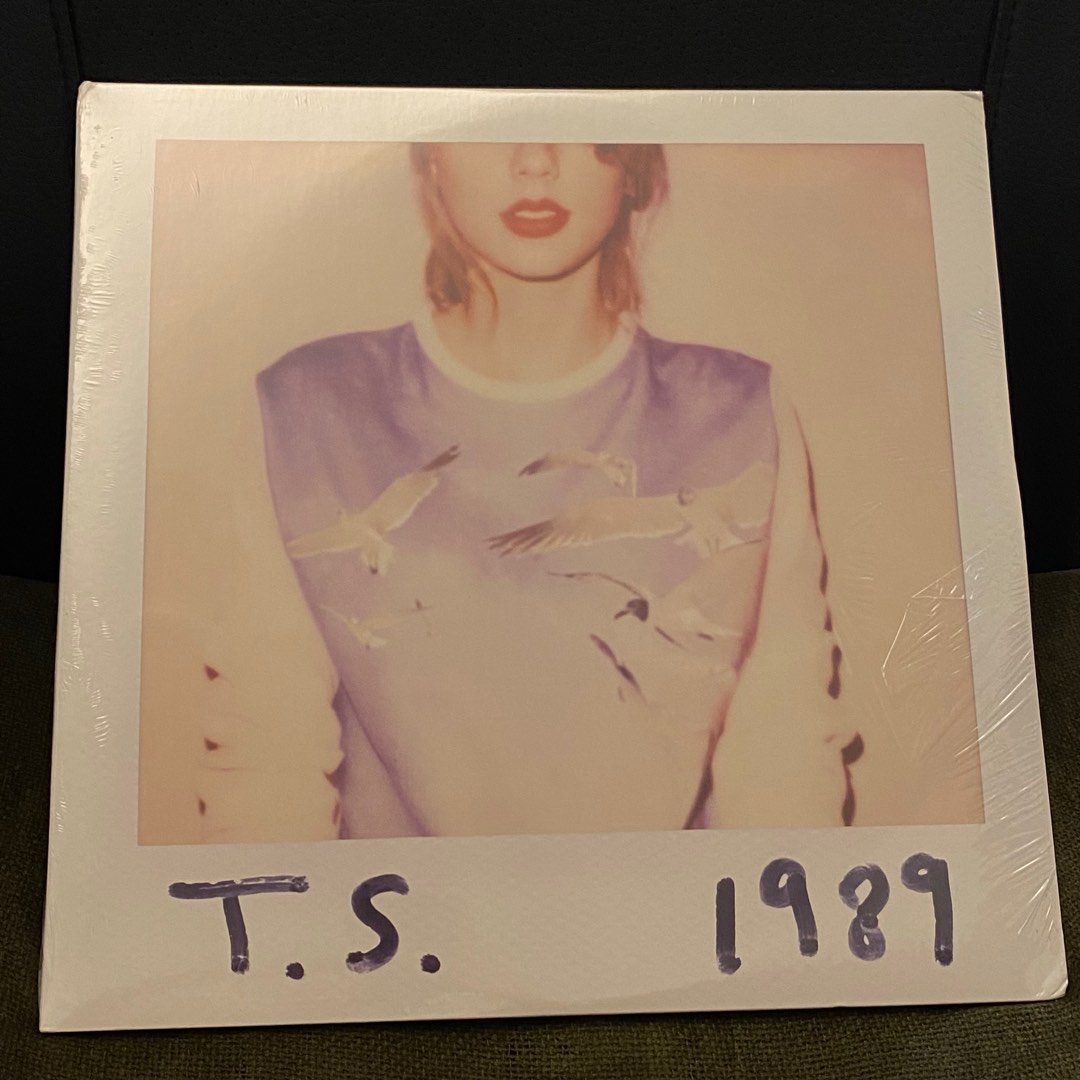 Taylor Swift 1989 Vinyl, Hobbies & Toys, Music & Media, Vinyls on Carousell