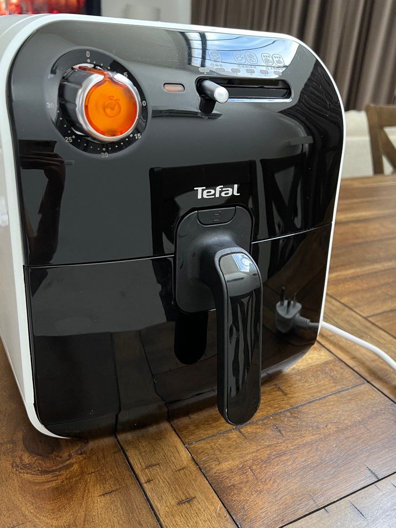 Tefal Airfryer, TV & Home Appliances, Kitchen Appliances, Fryers on