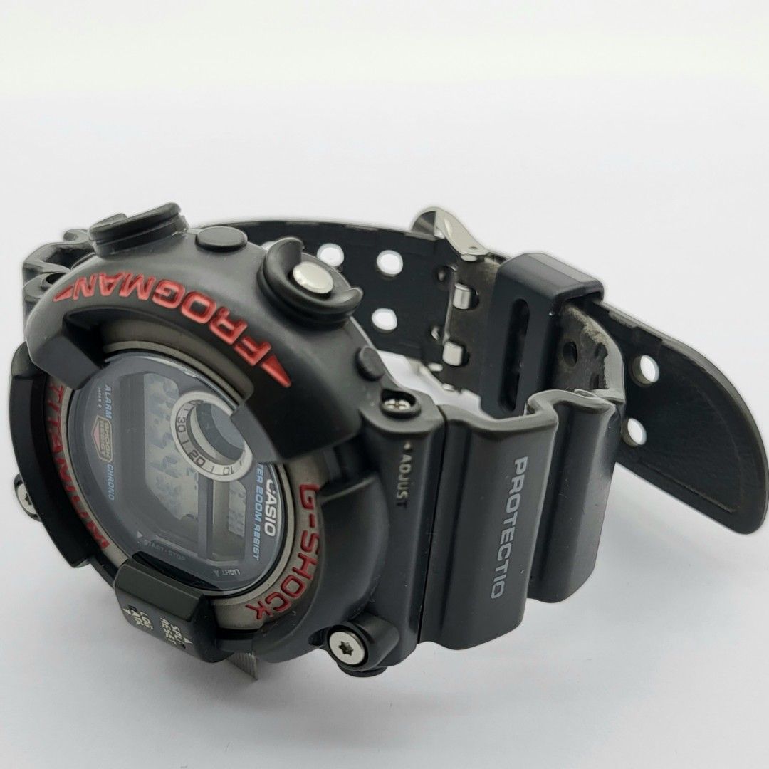 Casio frogman cheap titanium dw 8200