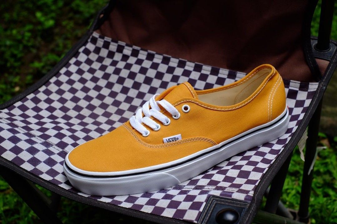 Vans authentic mustard store