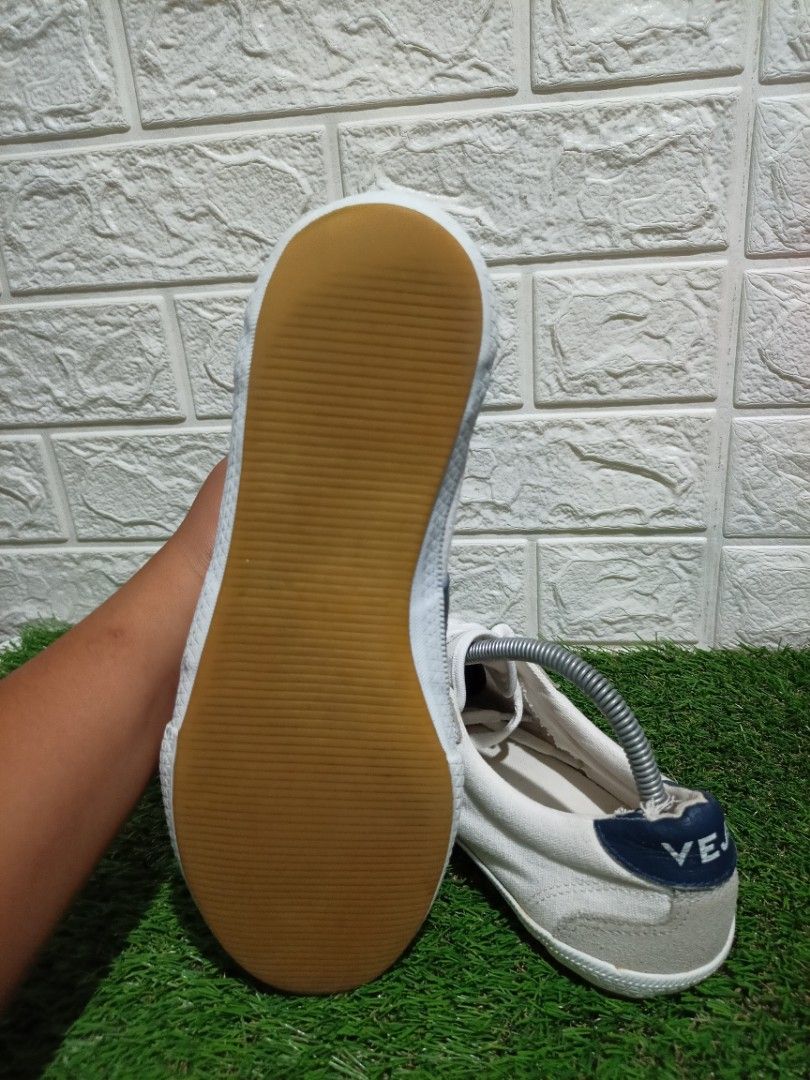 Veja Volley, Men's Fashion, Footwear, Sneakers on Carousell