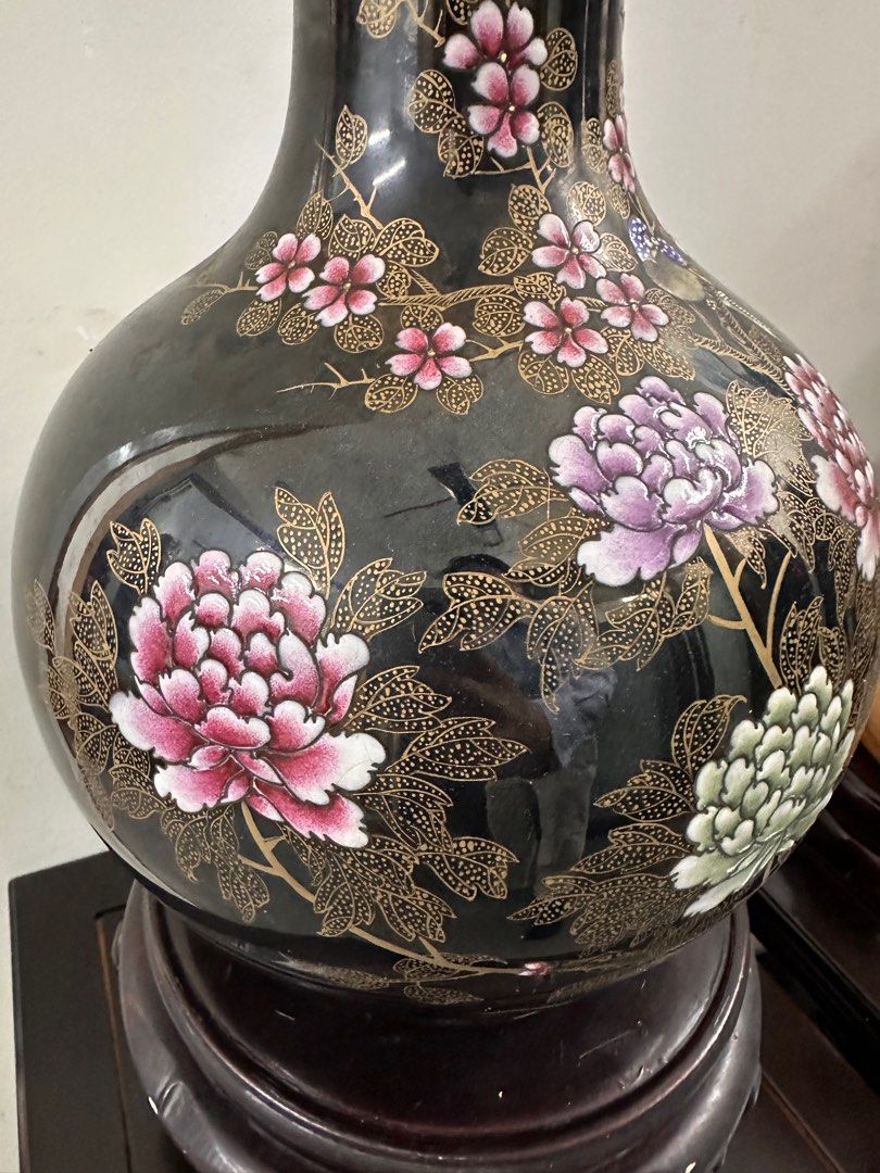 Vintage hand paint porcelain vase, Hobbies & Toys, Memorabilia