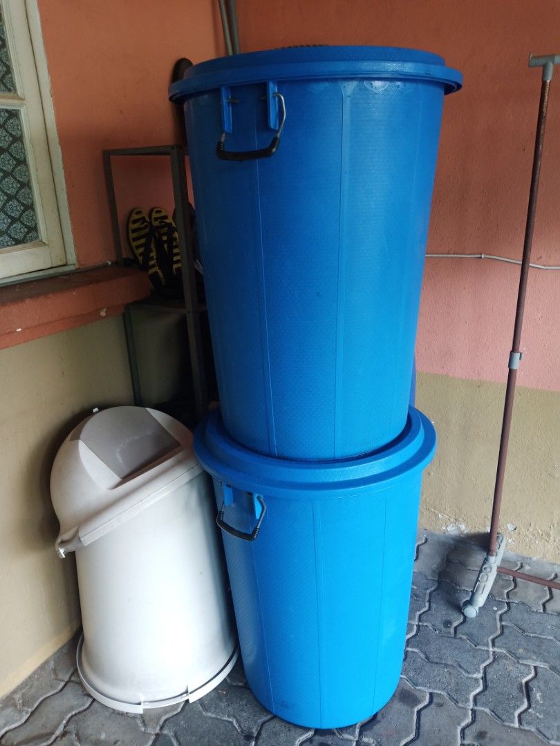 Huge Water Tub with Lid/Cover, Furniture & Home Living, Home