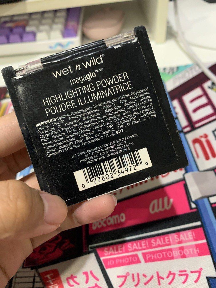 Wet n Wild megaglo highlighter (Category: Makeup) located in Quezon City. Submitted by caroslime (Listing ID 1200300207, Image 3). Description: Barely used Bought from US rfs: i am too oily for highlighter, i just used this to highlight my inner corners & brows.