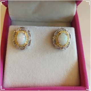 👑2卡非洲天然Opal 925純銀鍍18K白金耳環   
🌠主石6×8mm x 2pcs 雙色鍍金款     👑2ct Natural Opal 925 Silver with 18K Gold plated  Earrings64226814404737110