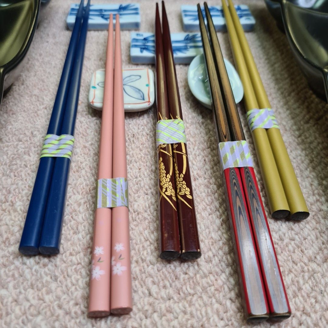 5 SETS 6 GRID TRADITIONAL JAPANESE SERVING PLATTERS WITH 2 SAUCE TRAYS