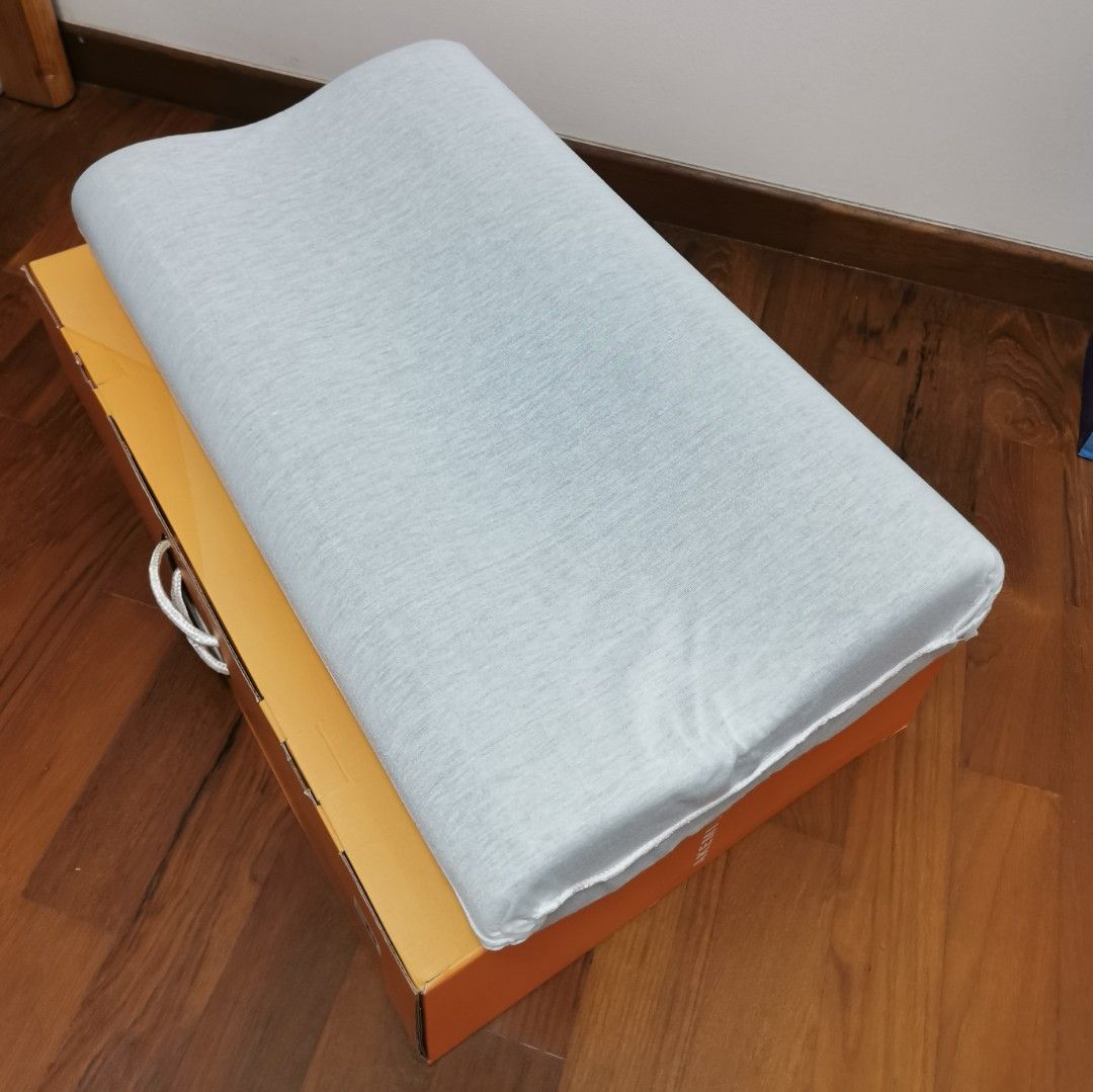 Akemiuchi Charcoale Contour Memory Pillow, Furniture & Home Living