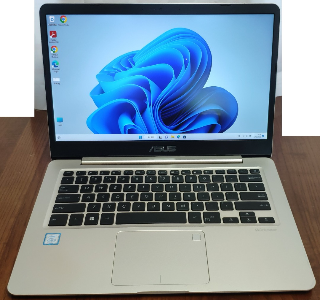 華碩ASUS Vivobook X406U i5-8250U，8G Ram，256G SSD，14