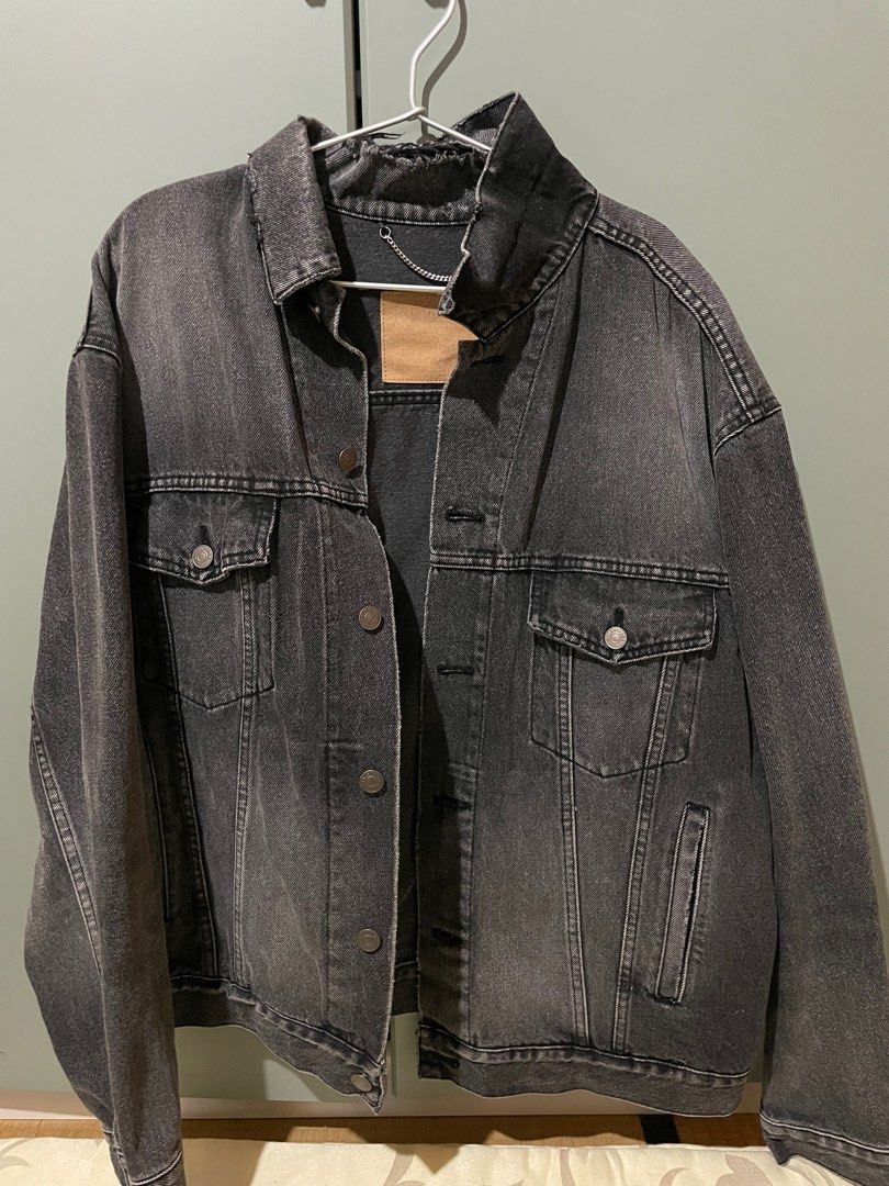 Balenciaga black denim jacket washed, 他的時尚, 外套、夾克、大衣在旋轉拍賣