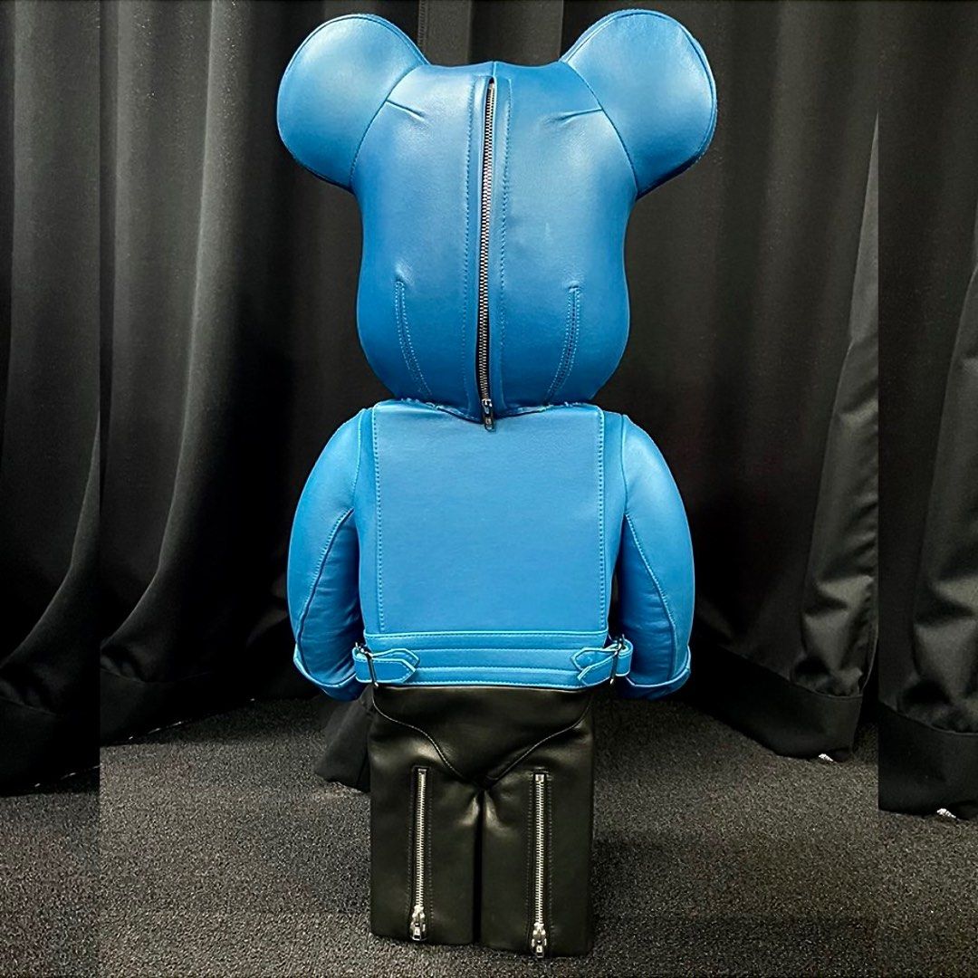 Bearbrick Lewis Leathers Cyclone, 興趣及遊戲, 玩具& 遊戲類- Carousell