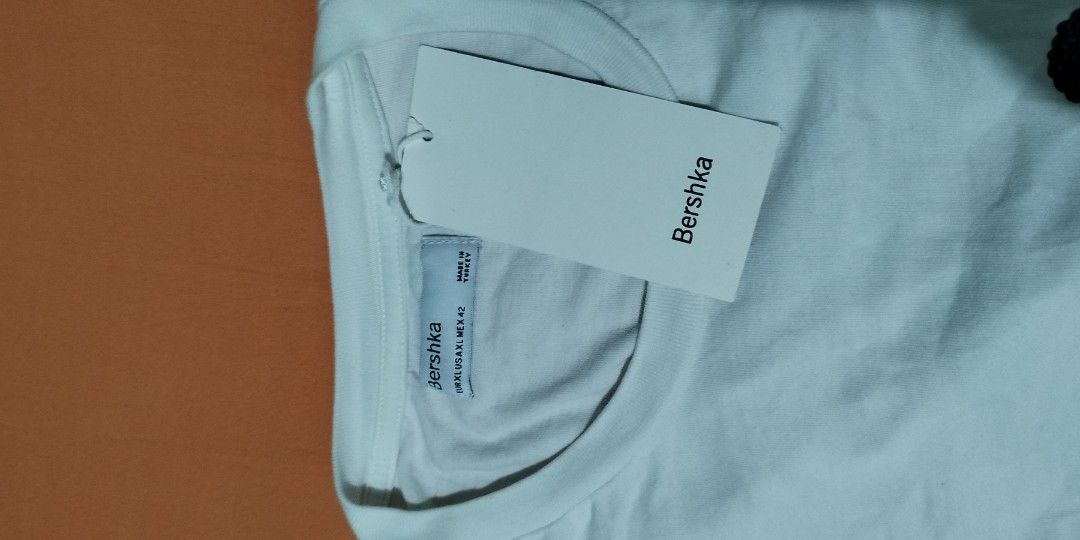 Bershka "THE MESSAGE" xl, Men's Fashion, Tops & Sets, Tshirts & Polo
