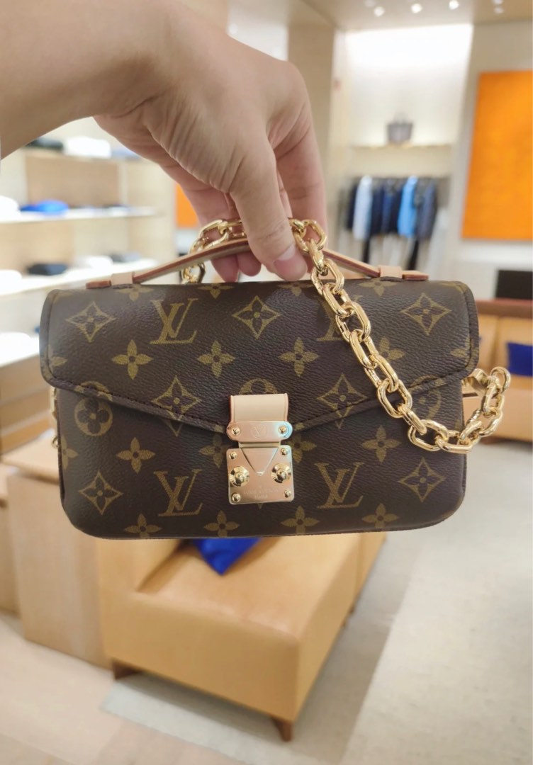 Louis Vuitton Bags (M46279)