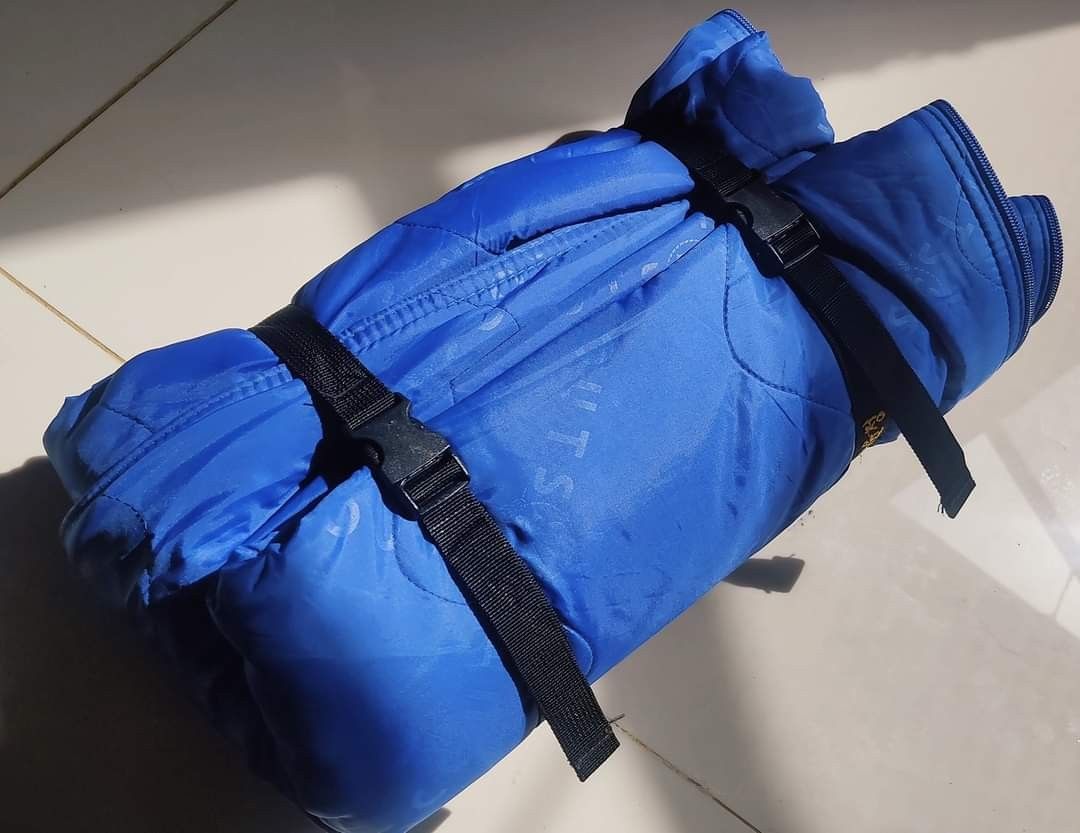 Boy Scouts Sleeping Bag, Sports Equipment, Hiking & Camping on Carousell
