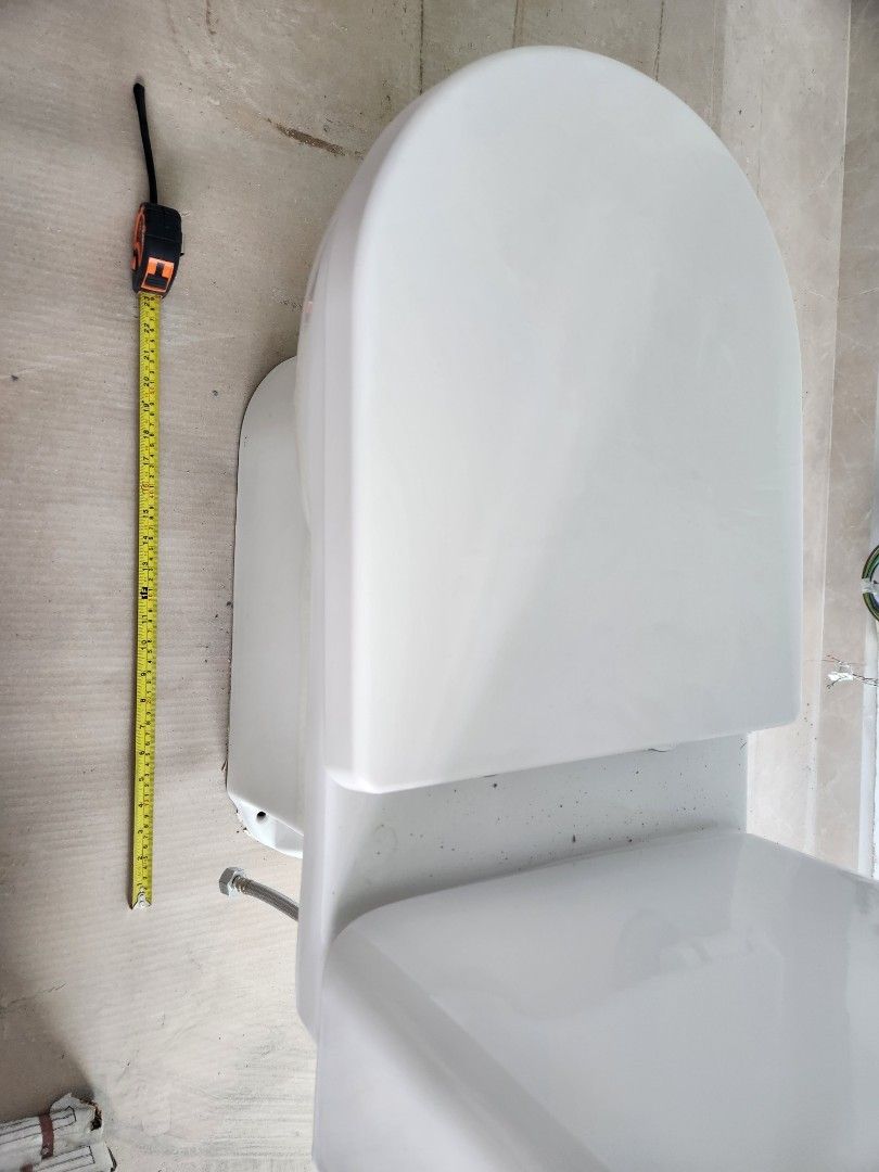 Brand new BTO Toilet Bowl Ubi grove, Furniture & Home Living, Bathroom