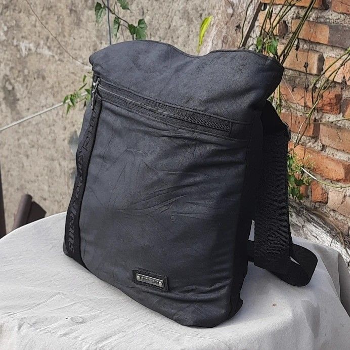 Buckaroo sling bag clearance