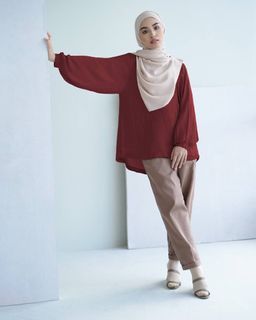 CALAQISYA LAUREL BALLOON SLEEVE TOP
