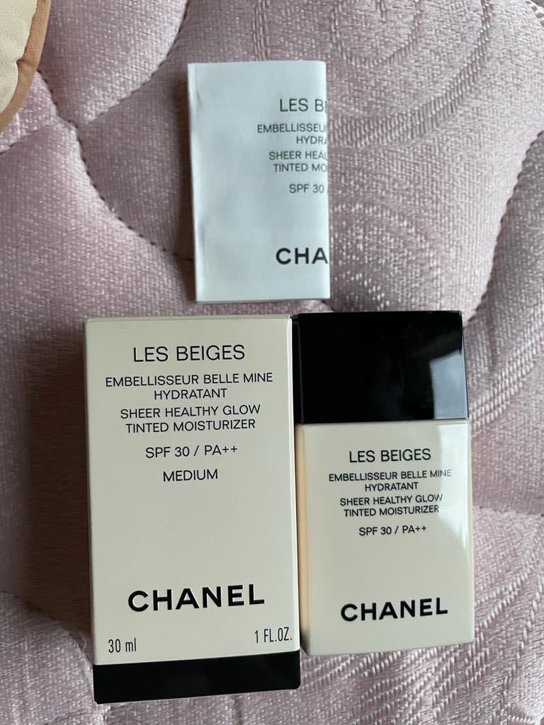 Chanel Tinted Moisturizer, Kesehatan & Kecantikan, Rias Wajah di Carousell