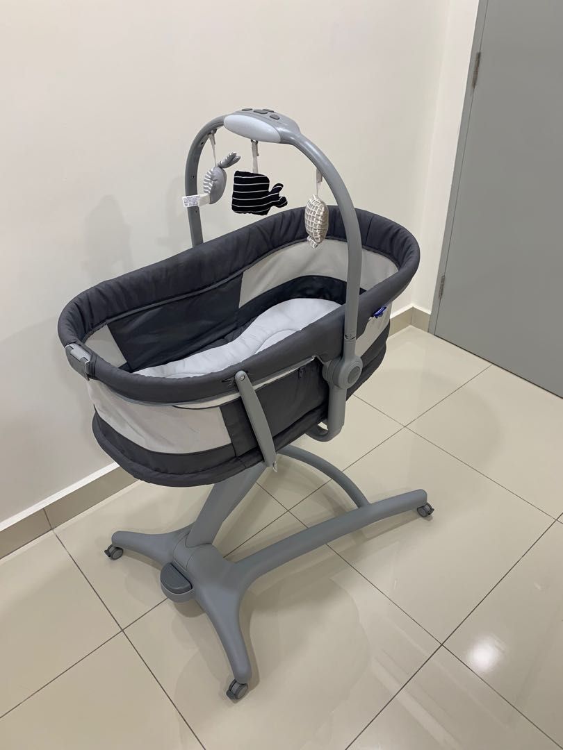 Chicco Baby Cot, Babies & Kids, Baby Nursery & Kids Furniture, Cots